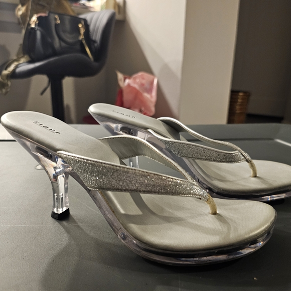FIONI Silver Heeled Sandals - Picture 1 of 5